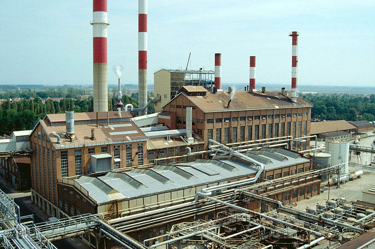 Chaufferie et générateurs de vapeur et d'électricité (19), vus depuis le haut de la soudière. © Yves Sancey / Région Bourgogne-Franche-Comté, Inventaire du patrimoine - 1989 Chaufferie et générateurs de vapeur et d'électricité (19), vus depuis le haut de la soudière. © Yves Sancey / Région Bourgogne-Franche-Comté, Inventaire du patrimoine - 1989