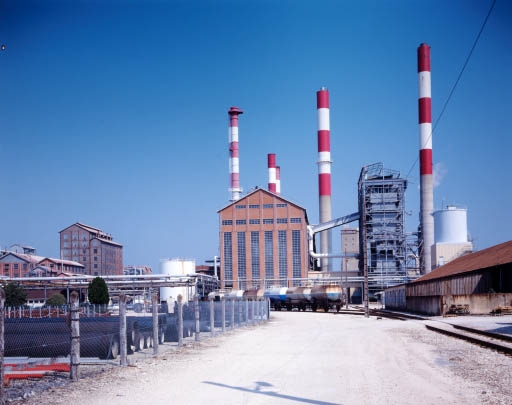 Façade postérieure de la chaufferie et des générateurs de vapeur et d'électricité. © Yves Sancey / Région Bourgogne-Franche-Comté, Inventaire du patrimoine - 1989 Façade postérieure de la chaufferie et des générateurs de vapeur et d'électricité. © Yves Sancey / Région Bourgogne-Franche-Comté, Inventaire du patrimoine - 1989
