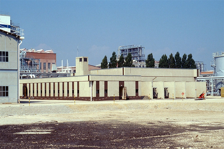 Salle de contrôle type blockaus du P79 (29). © Yves Sancey / Région Bourgogne-Franche-Comté, Inventaire du patrimoine - 1989 Salle de contrôle type blockaus du P79 (29). © Yves Sancey / Région Bourgogne-Franche-Comté, Inventaire du patrimoine - 1989