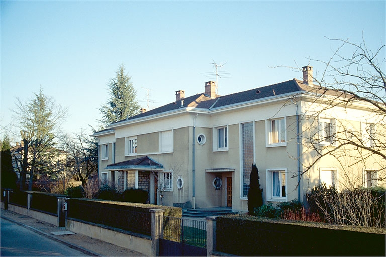 Maison d'ingénieurs de type 5B, 10, 12 rue Marin La Meslée. © Laurent Poupard / Région Bourgogne-Franche-Comté, Inventaire du patrimoine - 1989