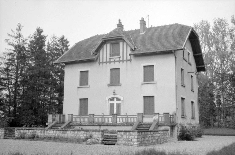 Logement patronal. © Laurent Poupard / Région Bourgogne-Franche-Comté, Inventaire du patrimoine - 1989