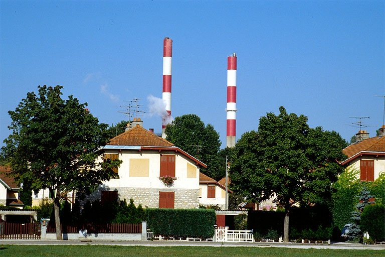 Maison d'ouvriers de type 10A, 10, 12 rue Carnot. © Yves Sancey / Région Bourgogne-Franche-Comté, Inventaire du patrimoine - 1989