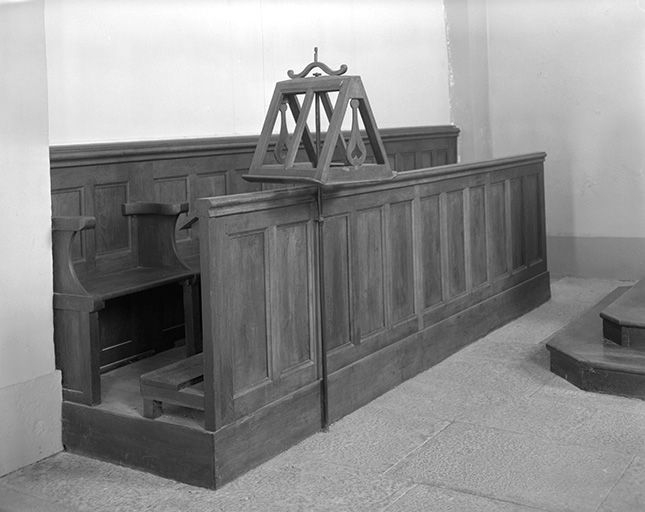 Vue du banc du choeur nord. © Jérôme Mongreville / Région Bourgogne-Franche-Comté, Inventaire du patrimoine - 1989