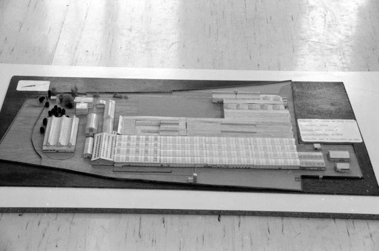 Maquette de la future usine (après réorganisation). © Laurent Poupard / Région Bourgogne-Franche-Comté, Inventaire du patrimoine - 1989 Maquette de la future usine (après réorganisation). © Laurent Poupard / Région Bourgogne-Franche-Comté, Inventaire du patrimoine - 1989