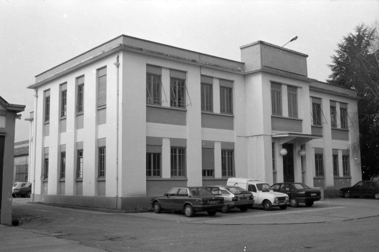 Bureau (1). © Laurent Poupard / Région Bourgogne-Franche-Comté, Inventaire du patrimoine - 1989 Bureau (1). © Laurent Poupard / Région Bourgogne-Franche-Comté, Inventaire du patrimoine - 1989