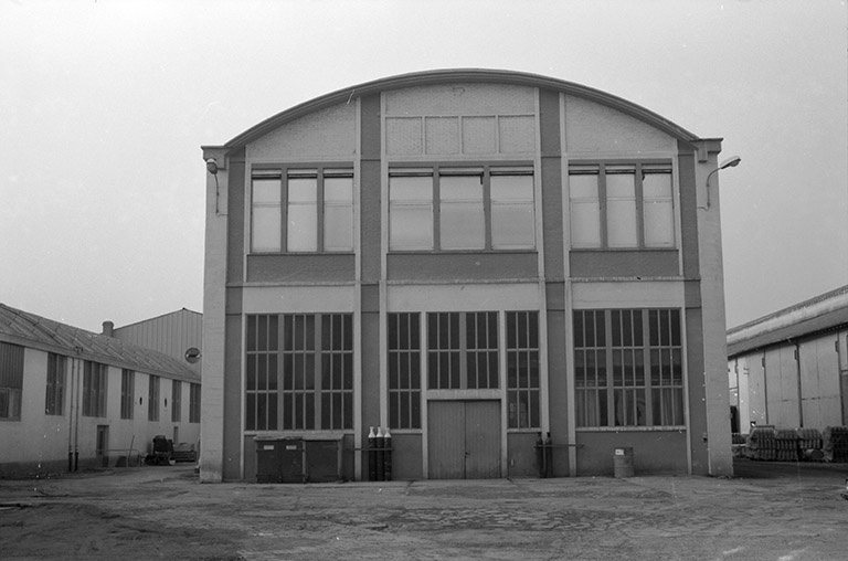 Atelier de réparation (5). © Laurent Poupard / Région Bourgogne-Franche-Comté, Inventaire du patrimoine - 1989 Atelier de réparation (5). © Laurent Poupard / Région Bourgogne-Franche-Comté, Inventaire du patrimoine - 1989