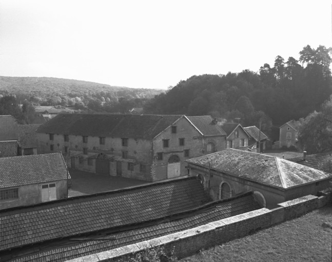 Vue plongeante sur les ateliers de la fin du 19e siècle en 1989. © Yves Sancey / Région Bourgogne-Franche-Comté, Inventaire du patrimoine - 1989