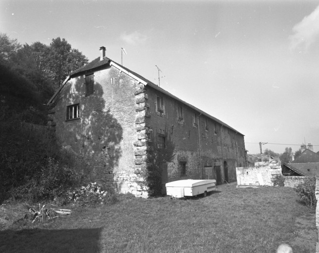 Halle à charbon convertie en logements en 1989. © Yves Sancey / Région Bourgogne-Franche-Comté, Inventaire du patrimoine - 1989