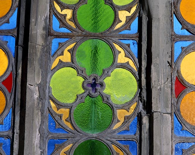 Verrière (baie 9), détail : quadrilobe n°1. © Yves Sancey / Région Bourgogne-Franche-Comté, Inventaire du patrimoine - 1990