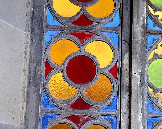 Verrière (baie 9), détail : quadrilobe n°2. © Yves Sancey / Région Bourgogne-Franche-Comté, Inventaire du patrimoine - 1990