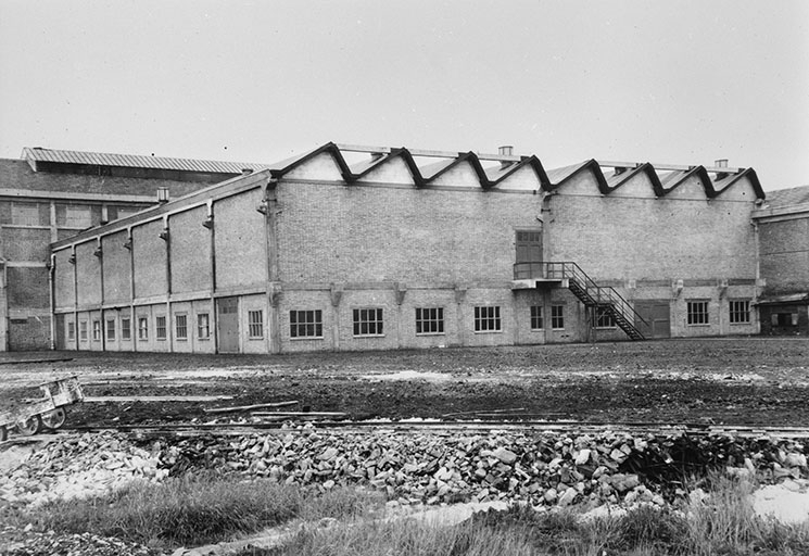 Usine d'électrolyse, Salle 2 : bâtiment des cellules. © Jérôme  Mongreville (reproduction), Charnotet / Région Bourgogne-Franche-Comté, Inventaire du patrimoine - 1990 Usine d'électrolyse, Salle 2 : bâtiment des cellules. © Jérôme  Mongreville (reproduction), Charnotet / Région Bourgogne-Franche-Comté, Inventaire du patrimoine - 1990