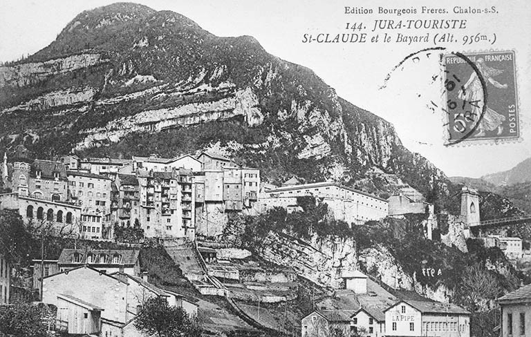 Jura-Touriste. St-Claude et le Bayard (Alt. 956 m.). © Jérôme  Mongreville (reproduction) / Région Bourgogne-Franche-Comté, Inventaire du patrimoine - 1990