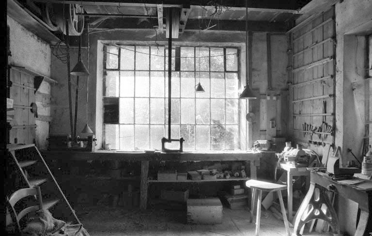 Intérieur d'un atelier de fabrication (bâtiment E). © Laurent Poupard / Région Bourgogne-Franche-Comté, Inventaire du patrimoine - 1990