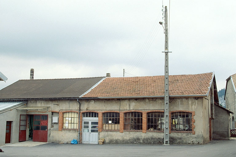 Façade antérieure du second bâtiment. © Laurent Poupard / Région Bourgogne-Franche-Comté, Inventaire du patrimoine - 1990