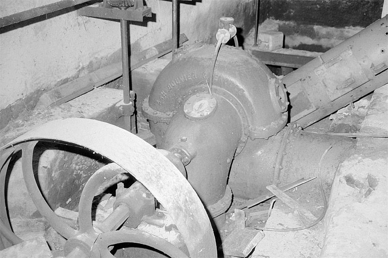 Atelier de fabrication : turbine Bouvier. © Laurent Poupard / Région Bourgogne-Franche-Comté, Inventaire du patrimoine - 1990
