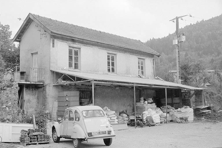 Ancien atelier de fabrication. © Laurent Poupard / Région Bourgogne-Franche-Comté, Inventaire du patrimoine - 1990