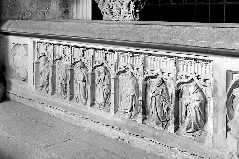 Face nord : vue générale de trois quarts. © Jérôme Mongreville / Région Bourgogne-Franche-Comté, Inventaire du patrimoine - 1990