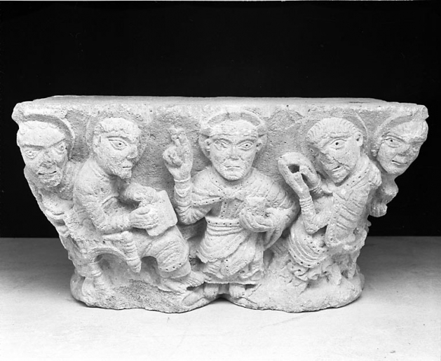 Premier grand côté : le Christ et quatre apôtres, vu de face. © Jérôme Mongreville / Région Bourgogne-Franche-Comté, Inventaire du patrimoine - 1990