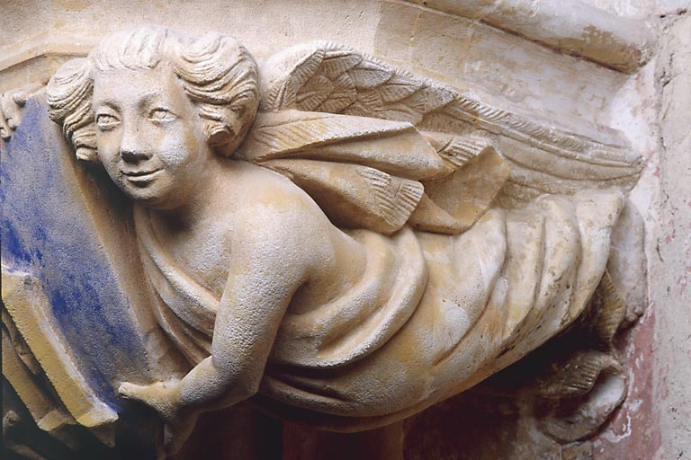 Console nord-est, détail de l'ange de droite. © Jérôme Mongreville / Région Bourgogne-Franche-Comté, Inventaire du patrimoine - 1990