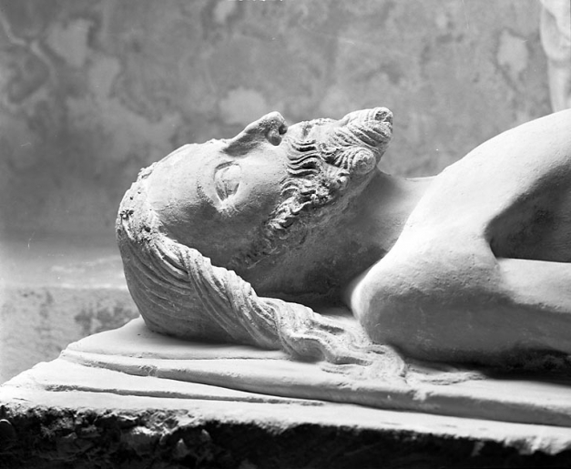 Buste du Christ de profil. © Jérôme Mongreville / Région Bourgogne-Franche-Comté, Inventaire du patrimoine - 1990