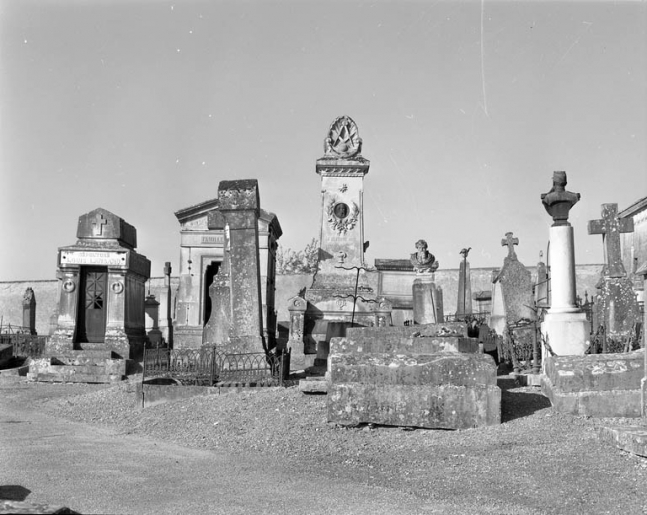 Vue partielle de la partie ancienne. © Yves Sancey / Région Bourgogne-Franche-Comté, Inventaire du patrimoine, 1990 - 1990