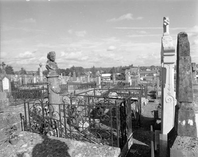 Vue de trois quarts gauche. © Yves Sancey / Région Bourgogne-Franche-Comté, Inventaire du patrimoine, 1990 - 1990