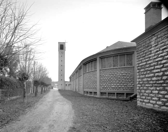 Façade latérale droite. © Jérôme Mongreville / Région Bourgogne-Franche-Comté, Inventaire du patrimoine - 1991