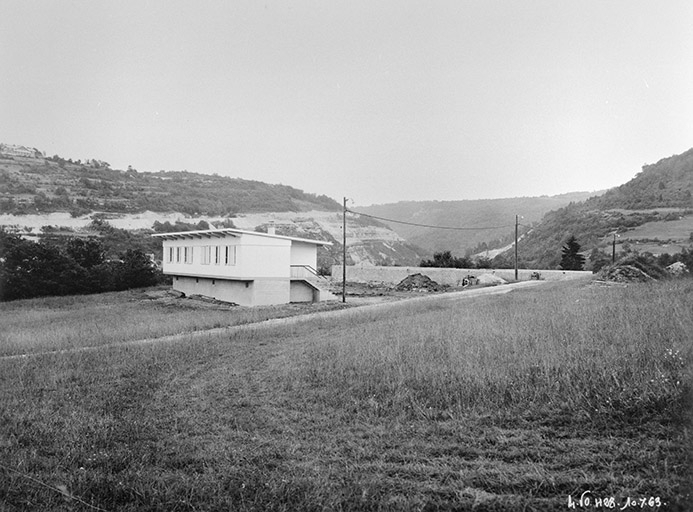 Cité de Vouglans. Bâtiment A.W.B. © Jérôme  Mongreville (reproduction) / Région Bourgogne-Franche-Comté, Inventaire du patrimoine - 1991