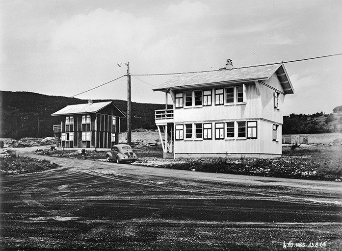 Cité de Vouglans. 2 châlets. © Jérôme  Mongreville (reproduction) / Région Bourgogne-Franche-Comté, Inventaire du patrimoine - 1991