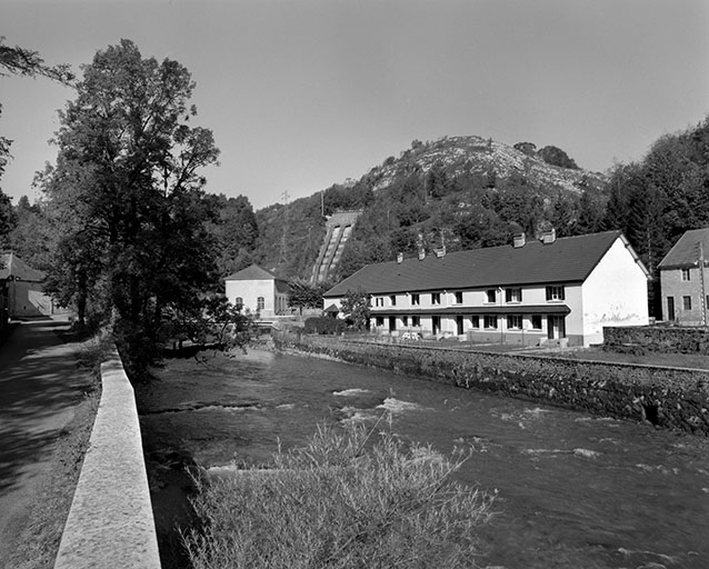 Vue d'ensemble depuis l'aval. © Jérôme Mongreville / Région Bourgogne-Franche-Comté, Inventaire du patrimoine - 1991