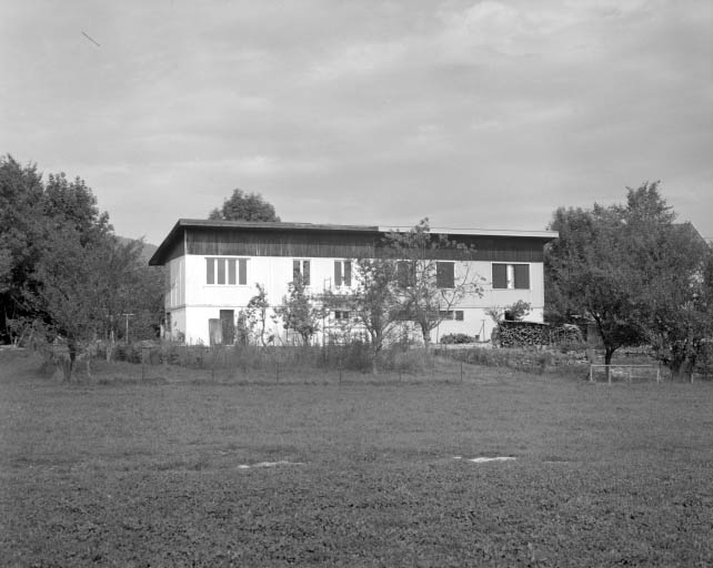 Façade postérieure. © Jérôme Mongreville / Région Bourgogne-Franche-Comté, Inventaire du patrimoine - 1991