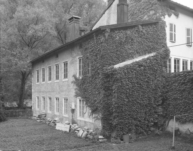 Bâtiment en location au 68 rue de la République. © Jérôme Mongreville / Région Bourgogne-Franche-Comté, Inventaire du patrimoine - 1991