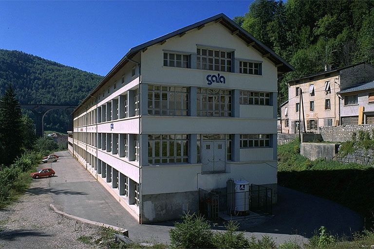 Façade latérale. © Jérôme Mongreville / Région Bourgogne-Franche-Comté, Inventaire du patrimoine - 1991 Façade latérale. © Jérôme Mongreville / Région Bourgogne-Franche-Comté, Inventaire du patrimoine - 1991