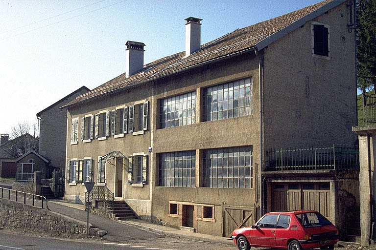 Façade antérieure. © Laurent Poupard / Région Bourgogne-Franche-Comté, Inventaire du patrimoine - 1991