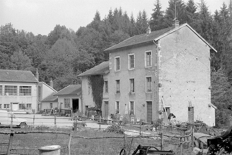 Logement patronal. © Laurent Poupard / Région Bourgogne-Franche-Comté, Inventaire du patrimoine - 1991