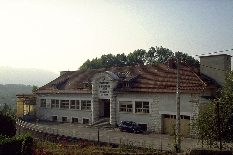 Façade antérieure. © Laurent Poupard / Région Bourgogne-Franche-Comté, Inventaire du patrimoine - 1991