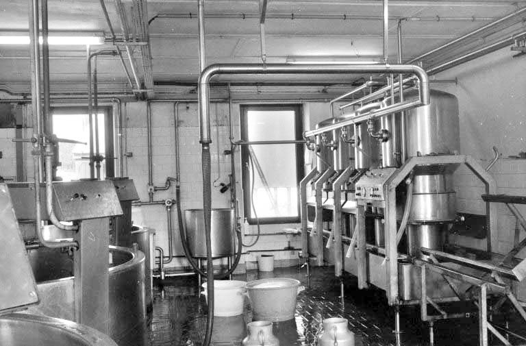 Installation de soutirage. © Laurent Poupard / Région Bourgogne-Franche-Comté, Inventaire du patrimoine - 1991