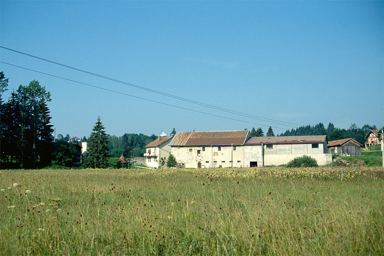 Ateliers de fabrication vus de l'est. © Laurent Poupard / Région Bourgogne-Franche-Comté, Inventaire du patrimoine - 1991