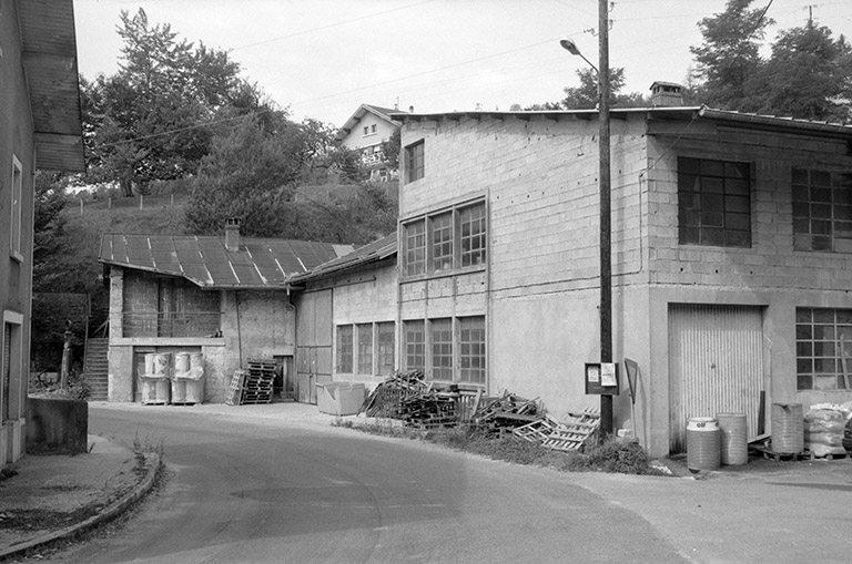 Bâtiments récents (H, I, J). © Laurent Poupard / Région Bourgogne-Franche-Comté, Inventaire du patrimoine - 1991