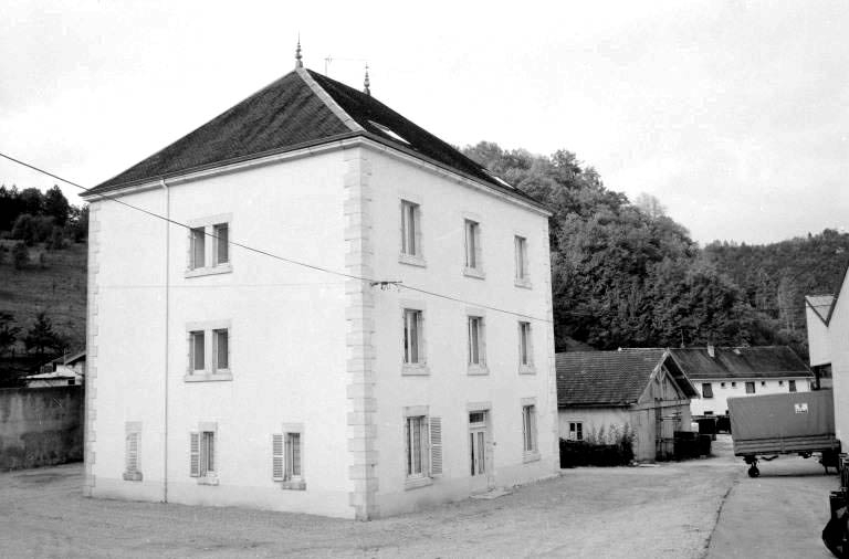 Immeuble. © Laurent Poupard / Région Bourgogne-Franche-Comté, Inventaire du patrimoine - 1991