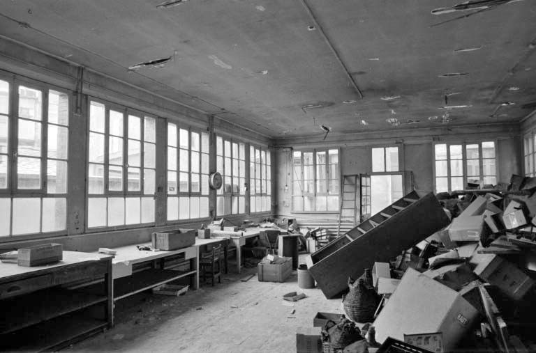 Atelier dans la cour : intérieur. © Laurent Poupard / Région Bourgogne-Franche-Comté, Inventaire du patrimoine - 1991