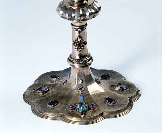 Détail du pied. © Yves Sancey / Région Bourgogne-Franche-Comté, Inventaire du patrimoine - 1991