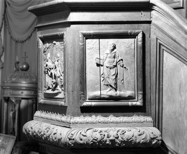 Détail d'un panneau de la cuve : un prophète ?. © Yves Sancey / Région Bourgogne-Franche-Comté, Inventaire du patrimoine - 1991