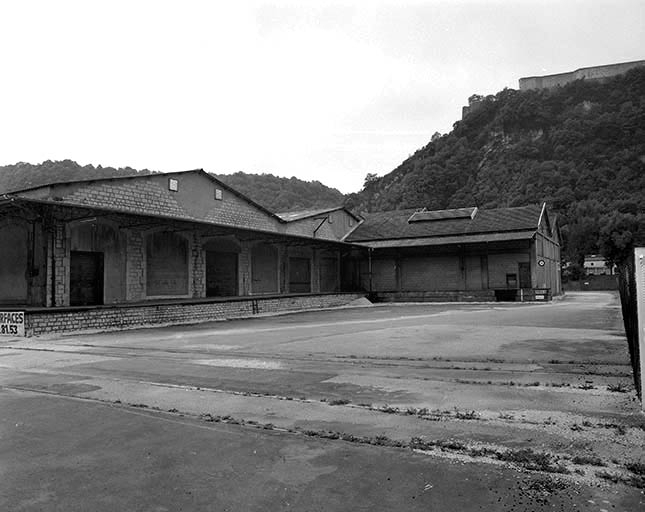 Usine B : magasin général (ancienne papeterie). © Yves Sancey / Région Bourgogne-Franche-Comté, Inventaire du patrimoine - 1992
