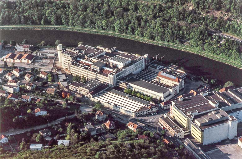 Vue aérienne de l'usine A depuis le nord. © Jean-Pierre Bévalot / Région Bourgogne-Franche-Comté, Inventaire du patrimoine - 1992