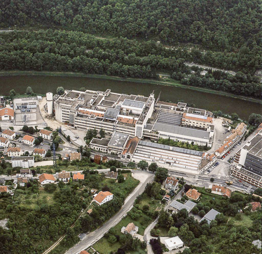 Vue aérienne de l'usine A, depuis le nord-est. © Jean-Pierre Bévalot / Région Bourgogne-Franche-Comté, Inventaire du patrimoine - 1992