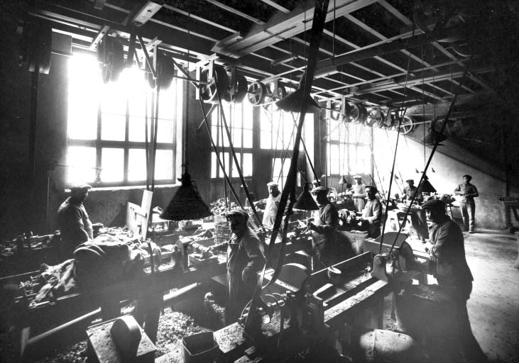 Ebauchage, en 1926. © Jérôme  Mongreville (reproduction) / Région Bourgogne-Franche-Comté, Inventaire du patrimoine - 1992