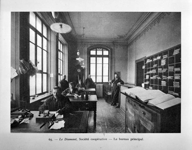 Le Diamant, Société coopérative - Le Bureau principal, début des années 1920. © Jérôme  Mongreville (reproduction) / Région Bourgogne-Franche-Comté, Inventaire du patrimoine - 1992