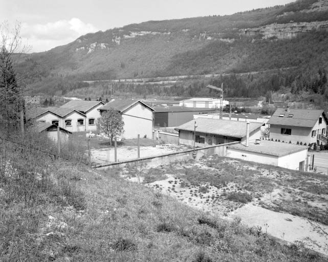 Vue d'ensemble depuis l'arrière. © Jérôme Mongreville / Région Bourgogne-Franche-Comté, Inventaire du patrimoine - 1992