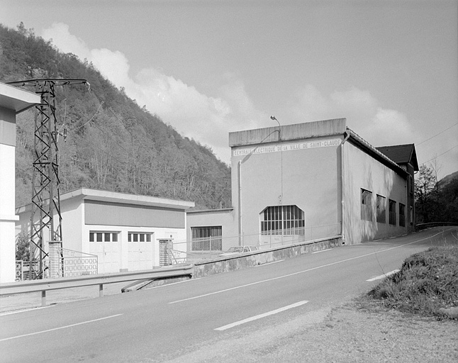 Façade antérieure de la centrale. © Jérôme Mongreville / Région Bourgogne-Franche-Comté, Inventaire du patrimoine - 1992